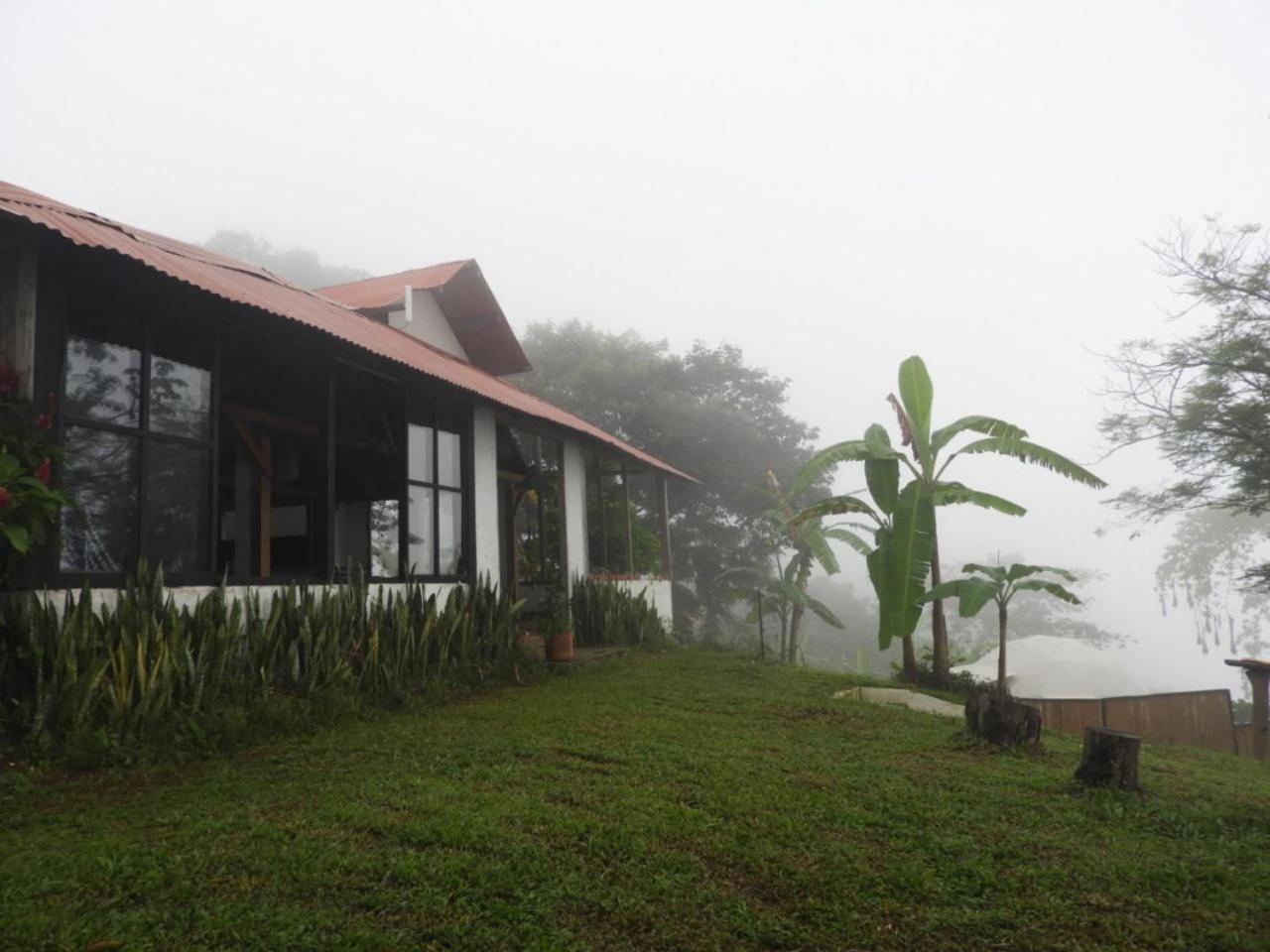hotel y restaurante mirador aires de la sierra, minca