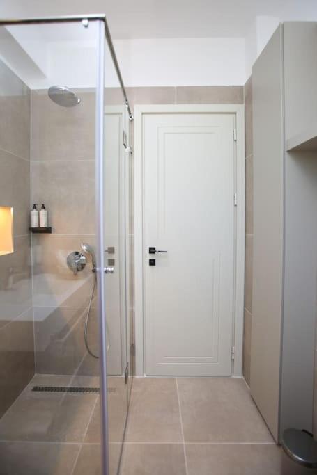 Taushani Apartment, Vlore