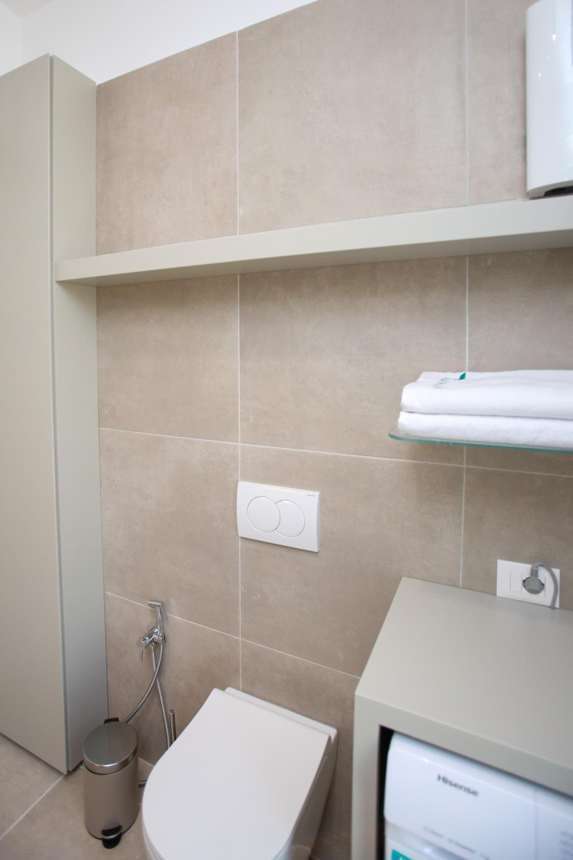 Taushani Apartment, Vlore