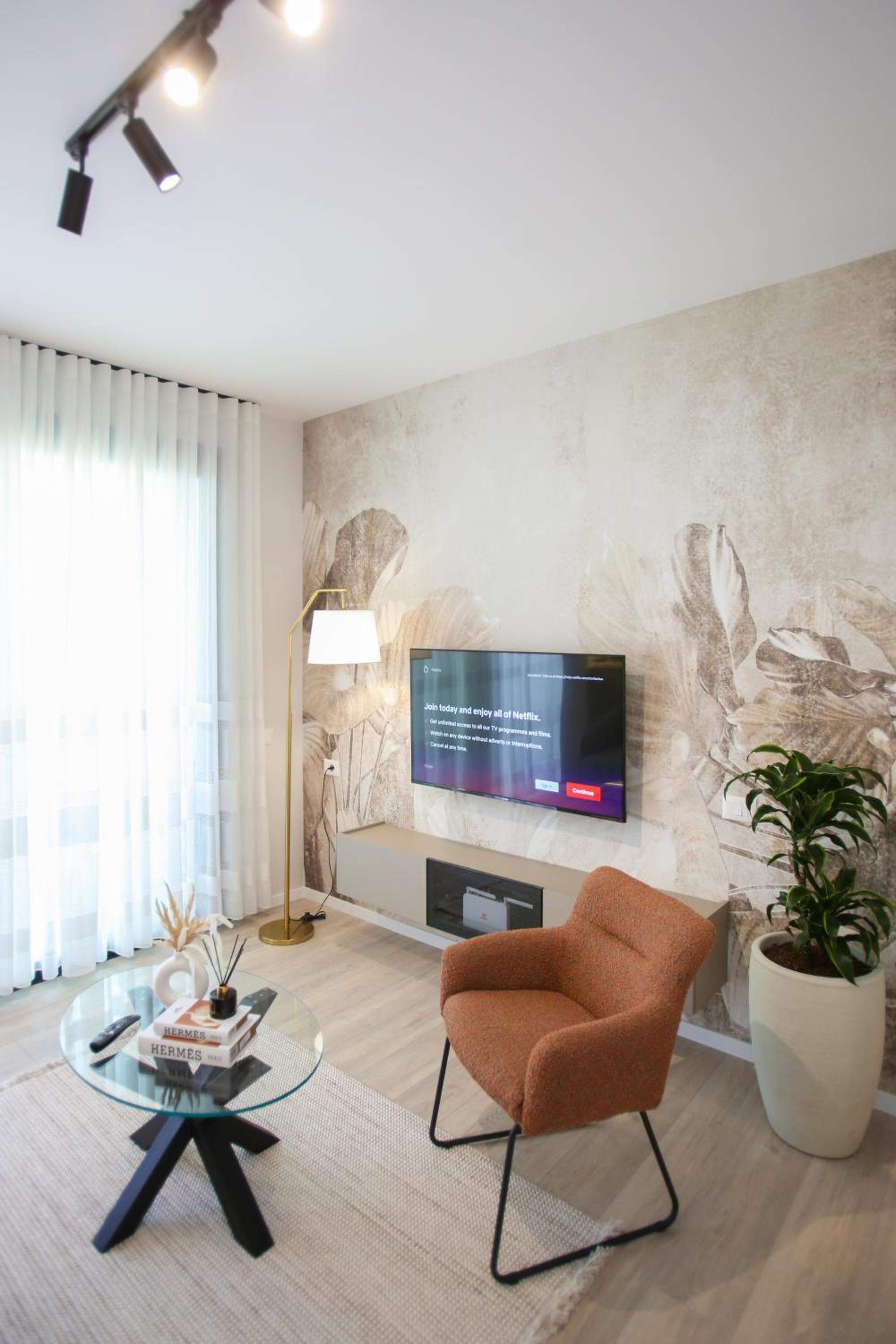 Taushani Apartment, Vlore