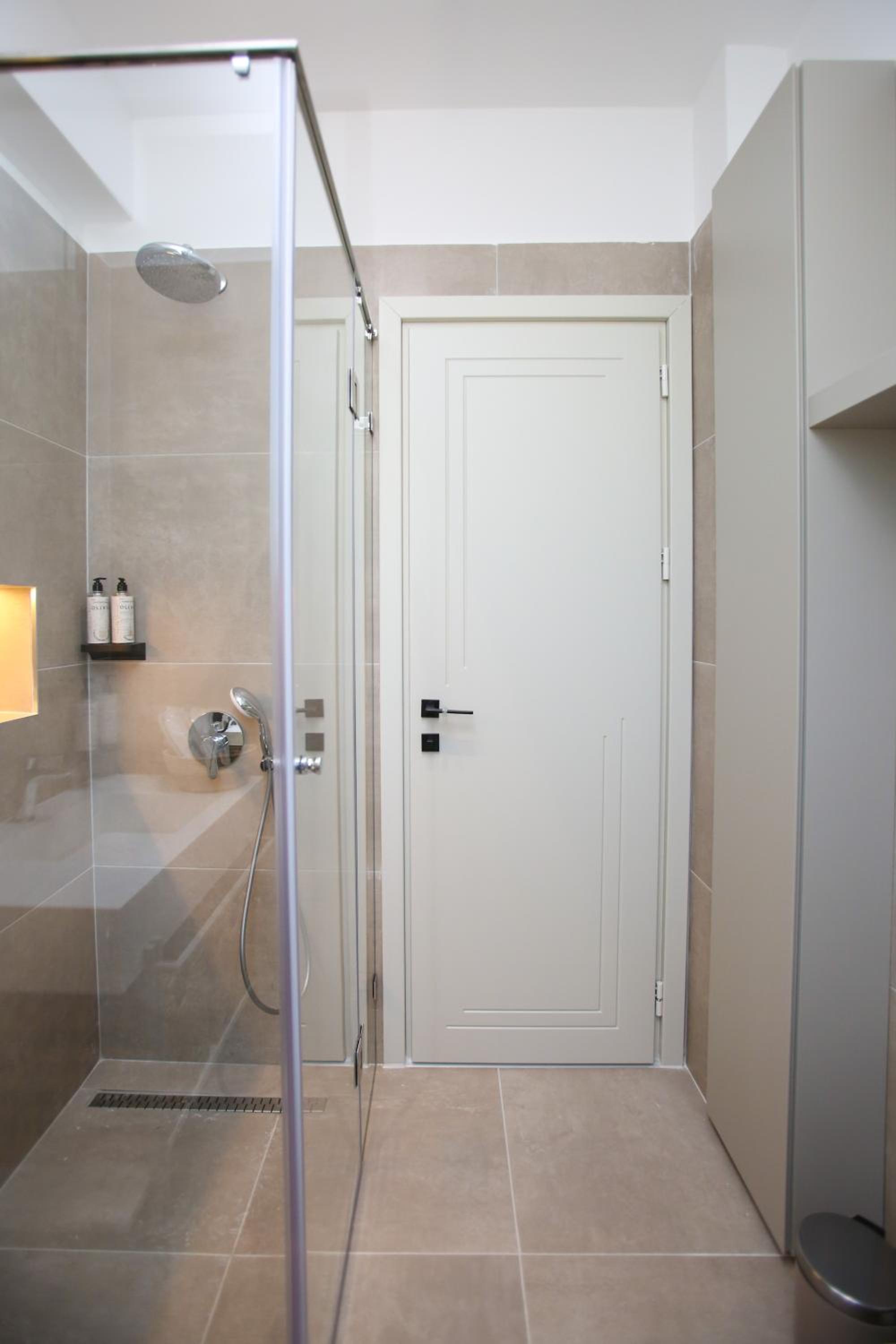 Taushani Apartment, Vlore