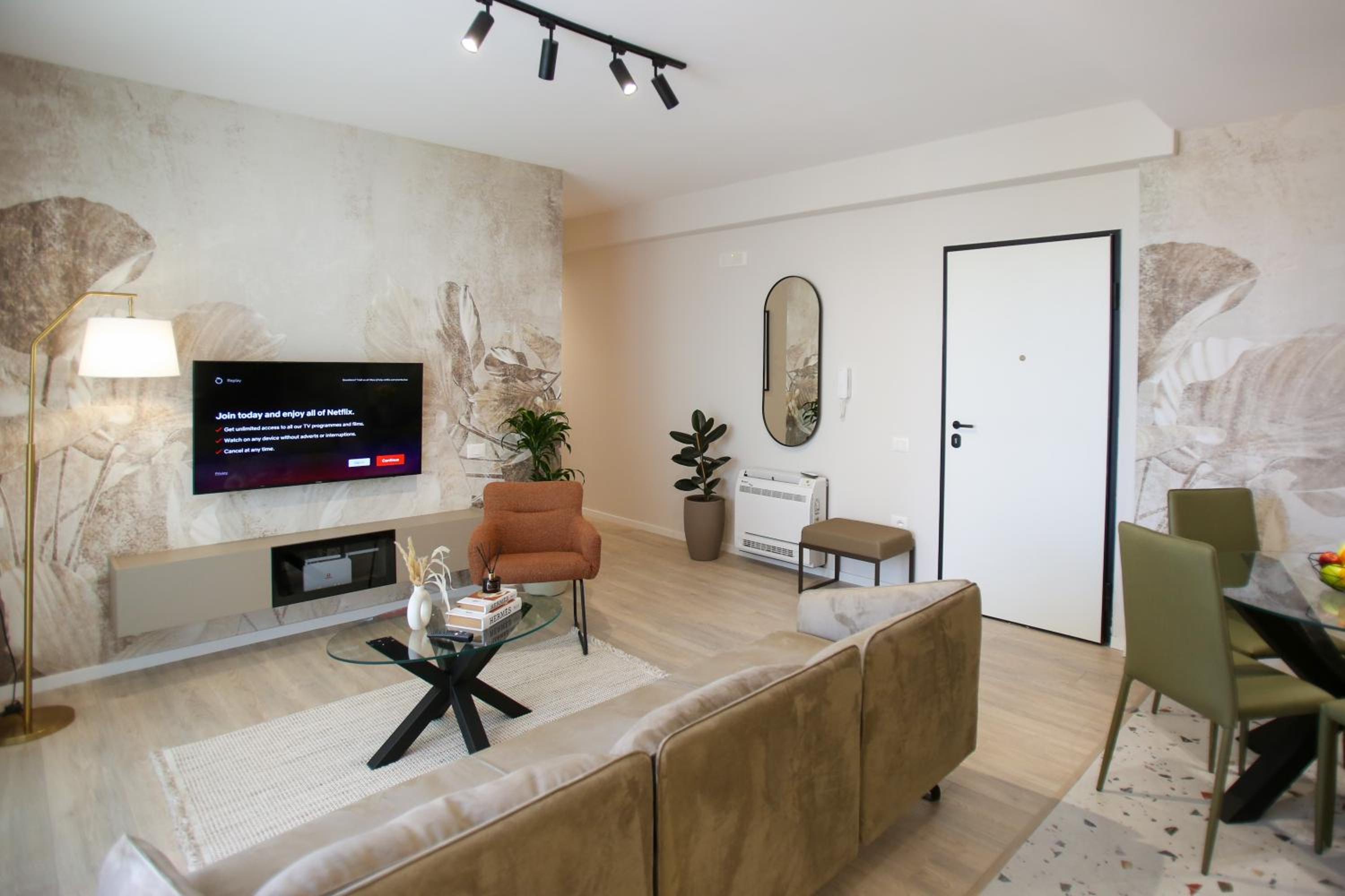 Taushani Apartment, Vlore