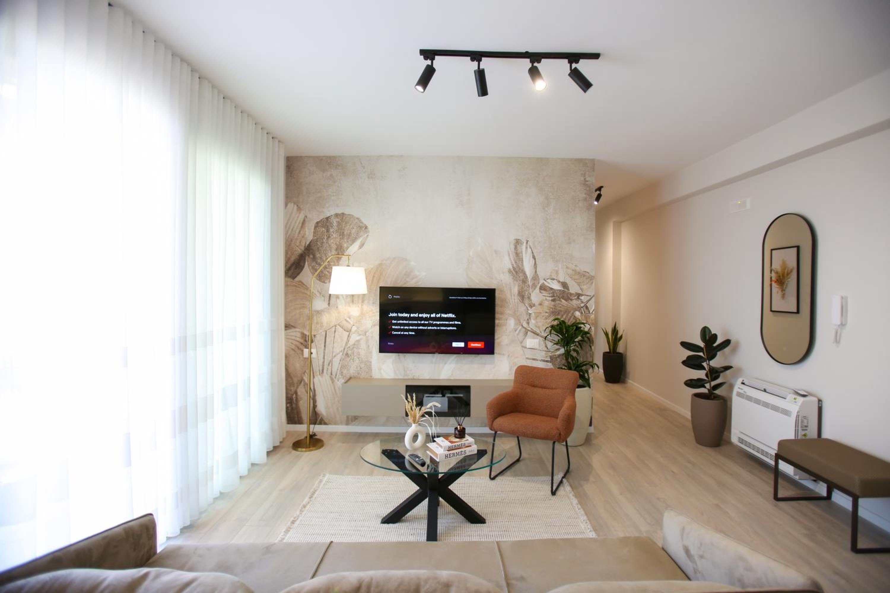 Taushani Apartment, Vlore