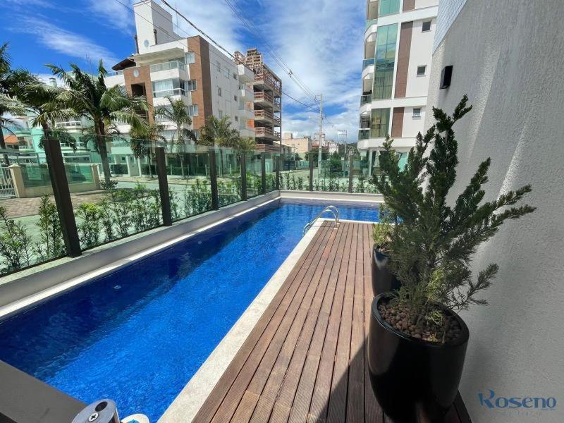 cód 130 - Excelente apartamento amplo e decorado.