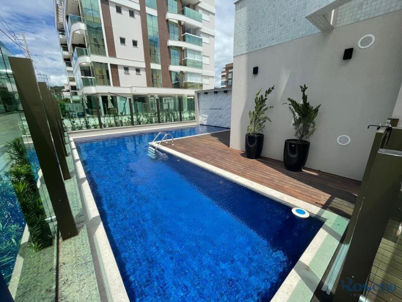 cód 130 - Excelente apartamento amplo e decorado.