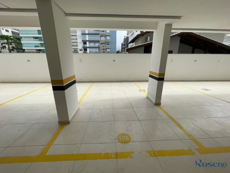 cód 130 - Excelente apartamento amplo e decorado.