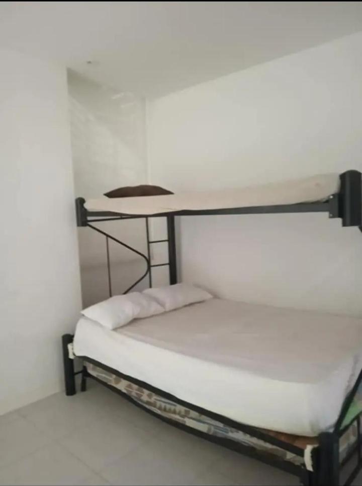 APARTAESTUDIO TIPO SUIT FLANDES Tolima