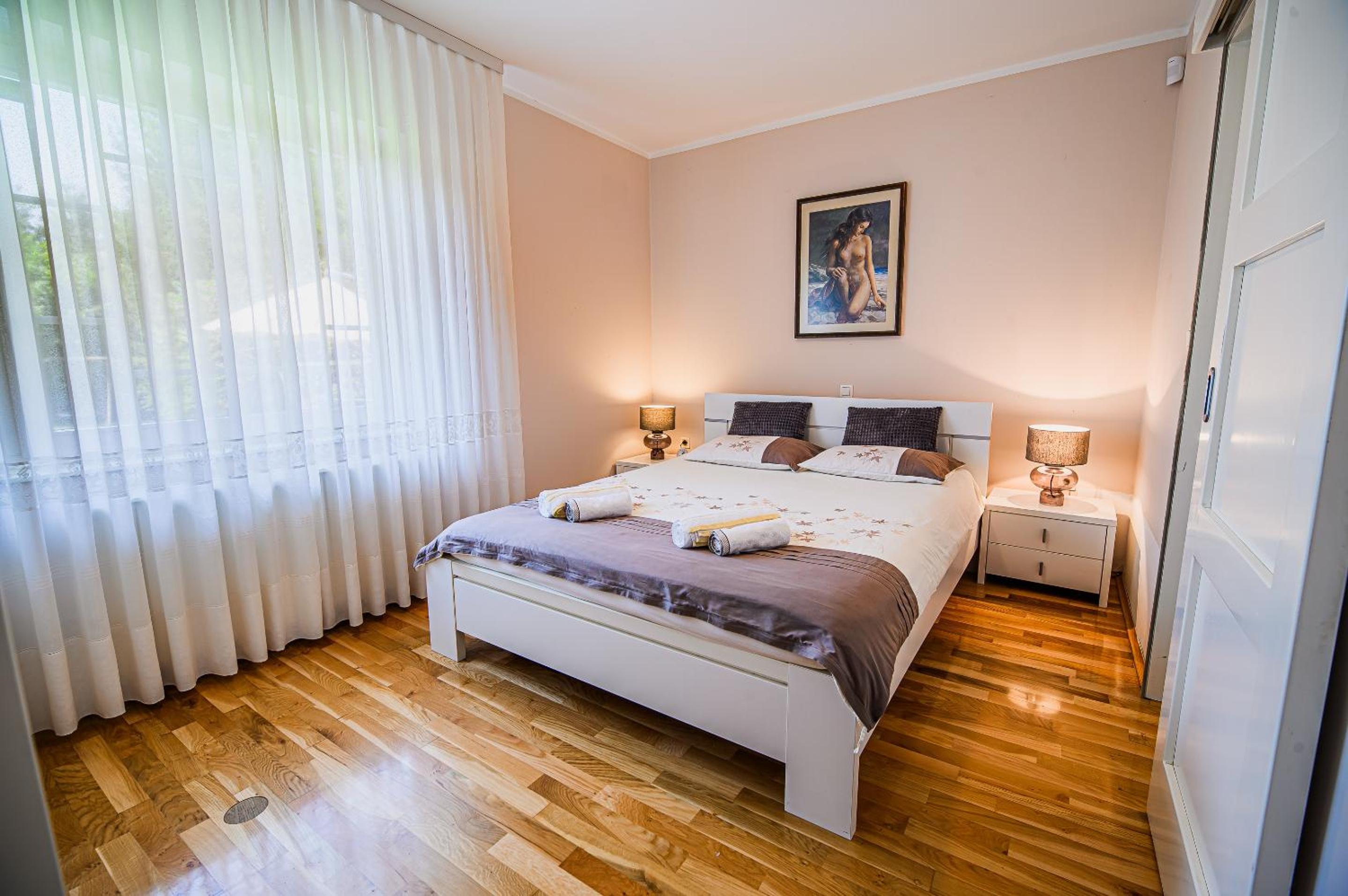 Holiday Home Slavc with 5 Bedrooms view 5