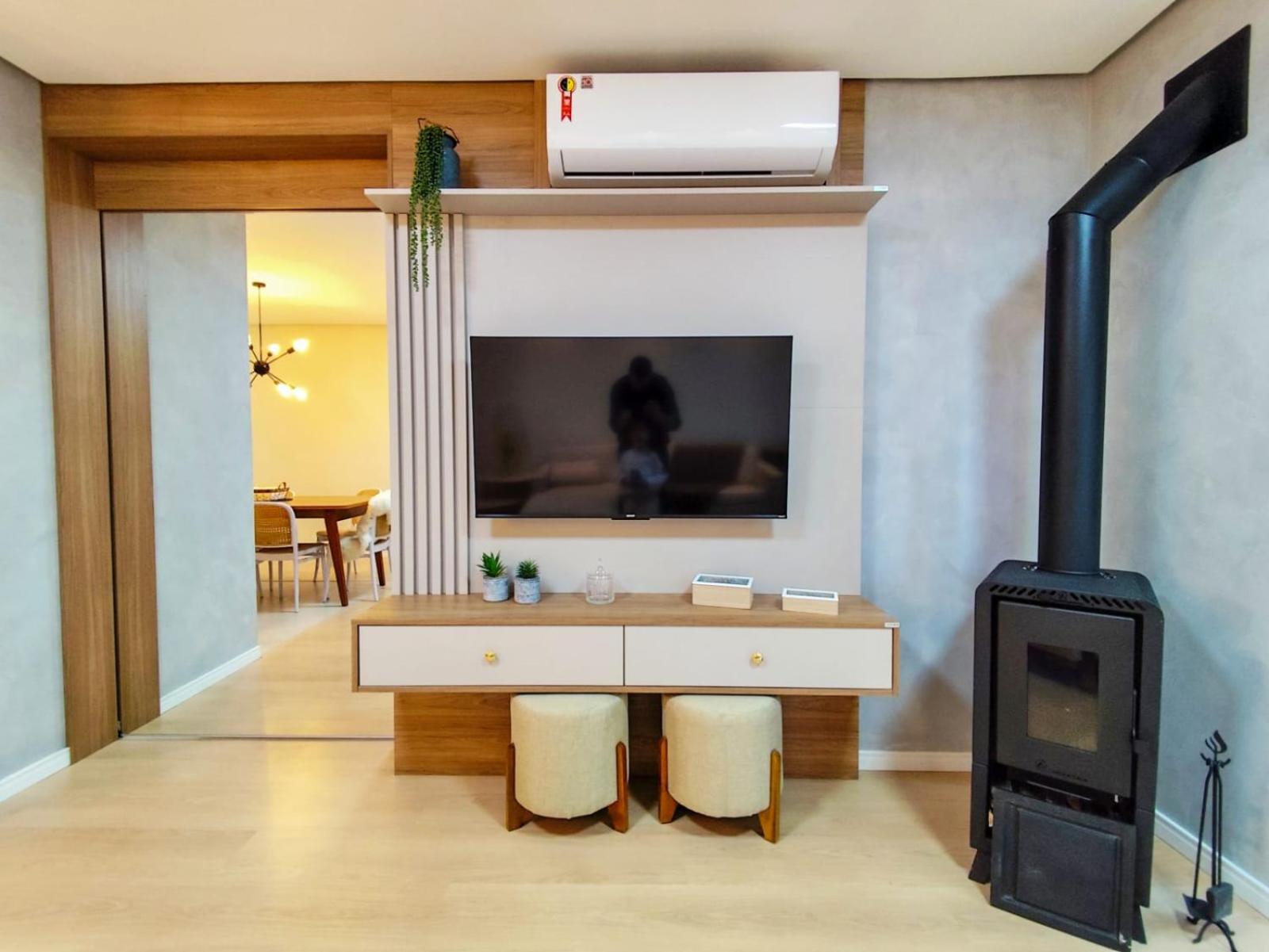 Belíssimo apartarmento em Gramado - Ótima Lacalização