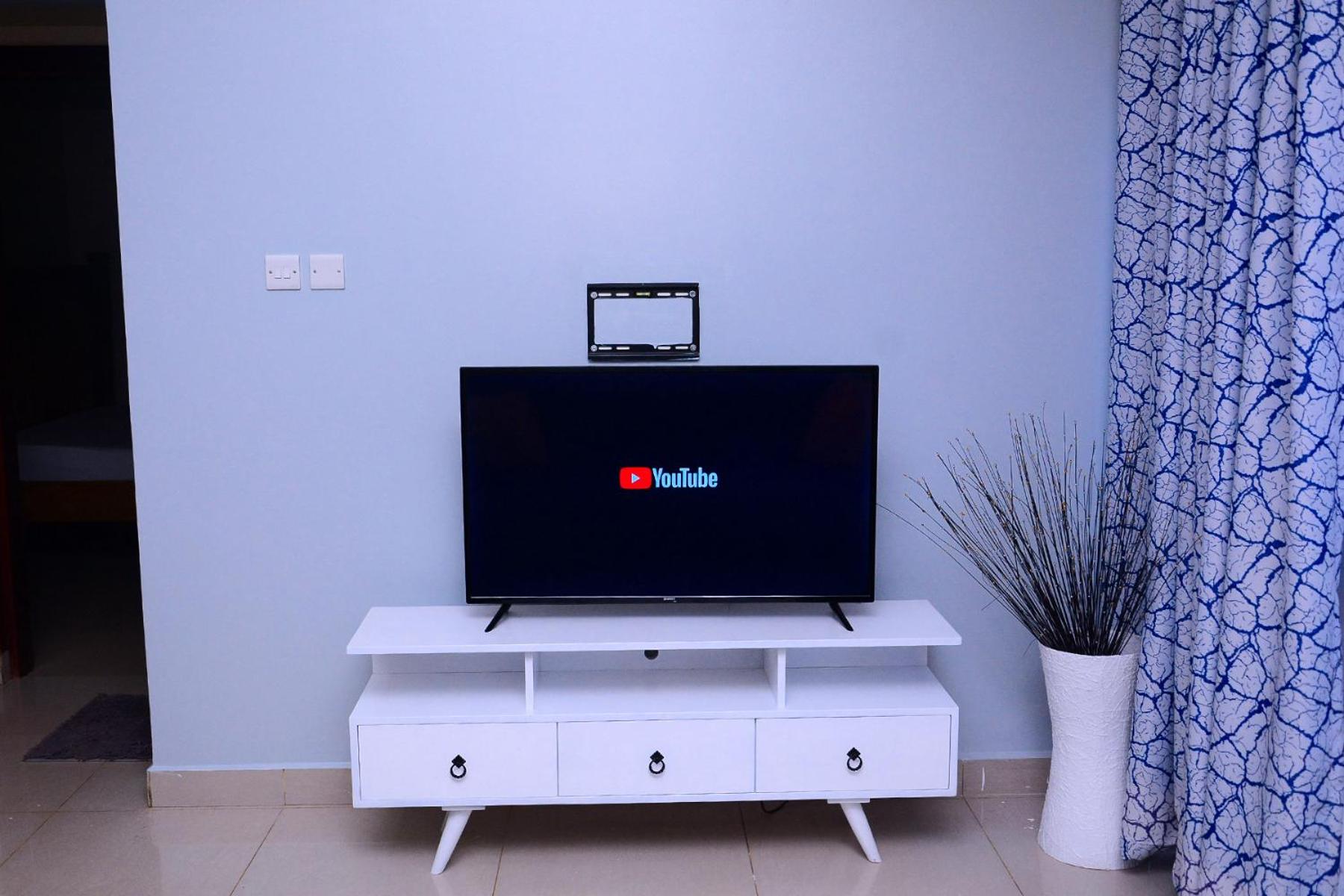 Kampala suites Kisementi view 5