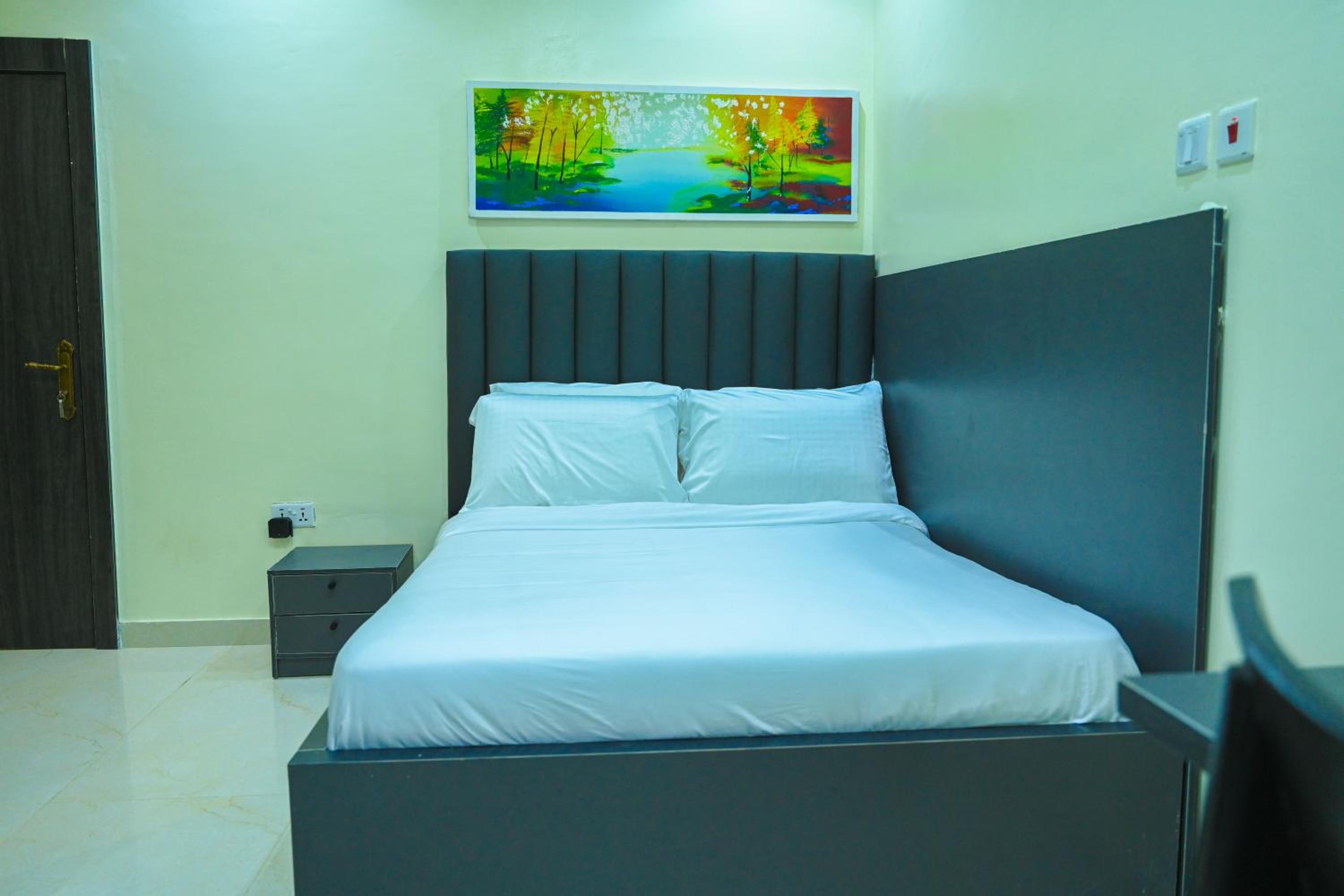 Ebi's Apartment, Lekki view 5