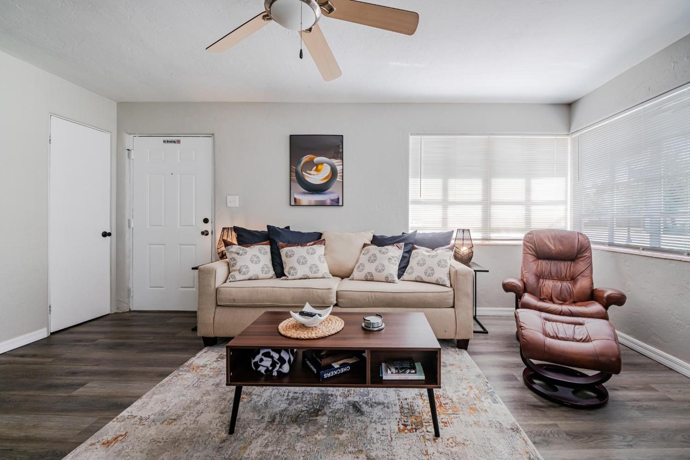 Spacious 3BR, Pool, Near Beach & Attractions view 4