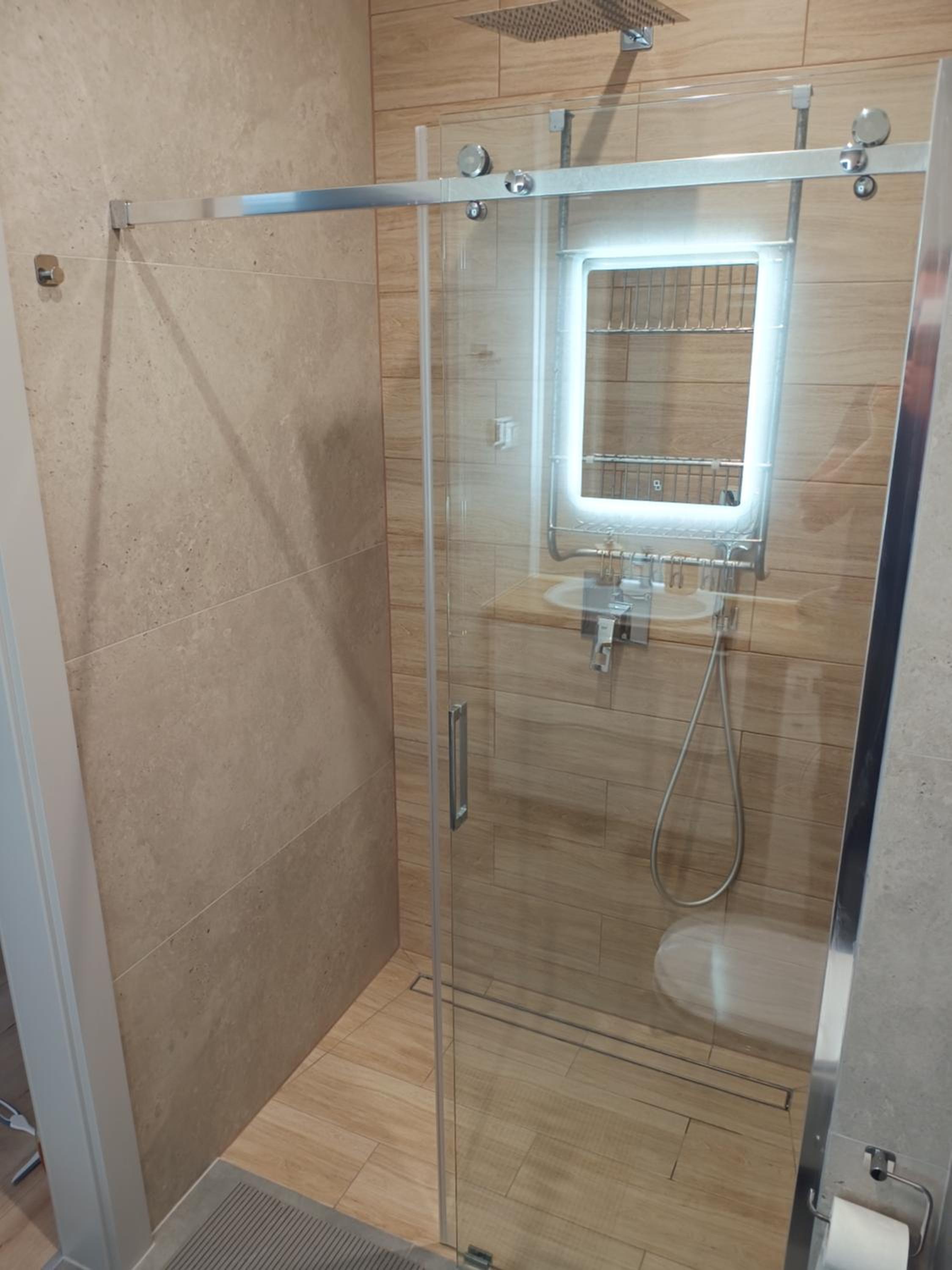 Apartament Grey 52, 3 min od plaży, basen, plac zabaw, darmowy parking!