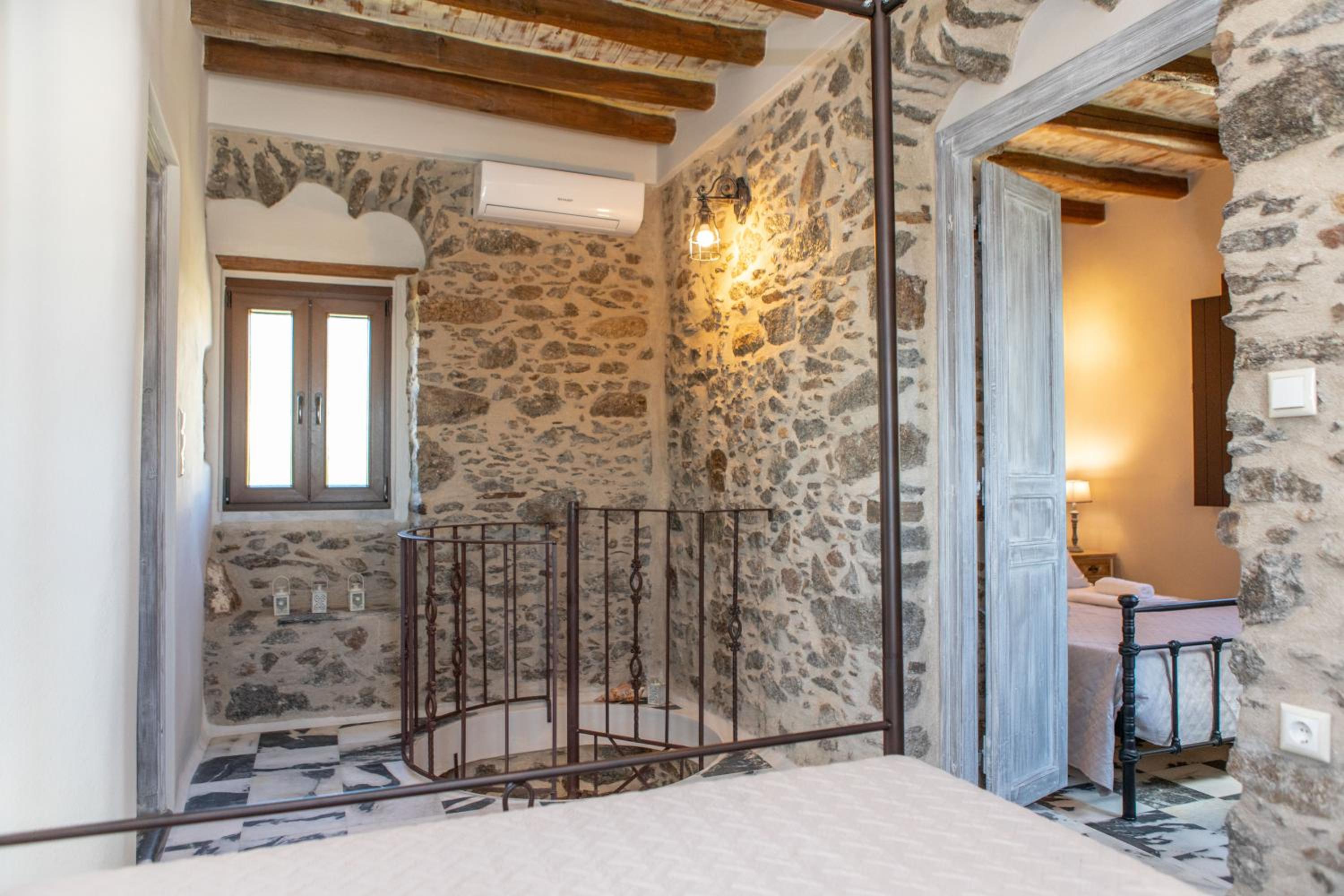 Peratsi Stone Houses