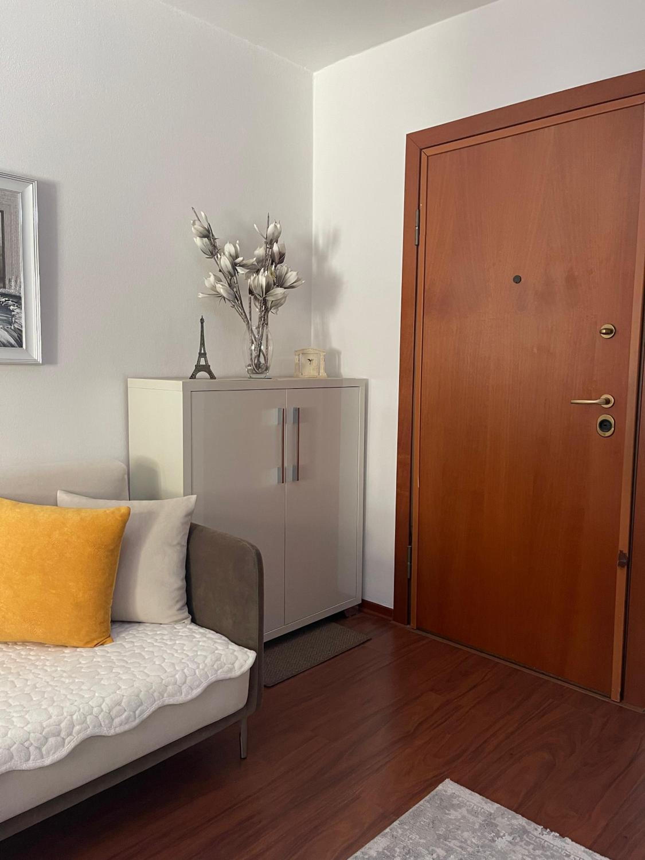 Sky Center Apartment