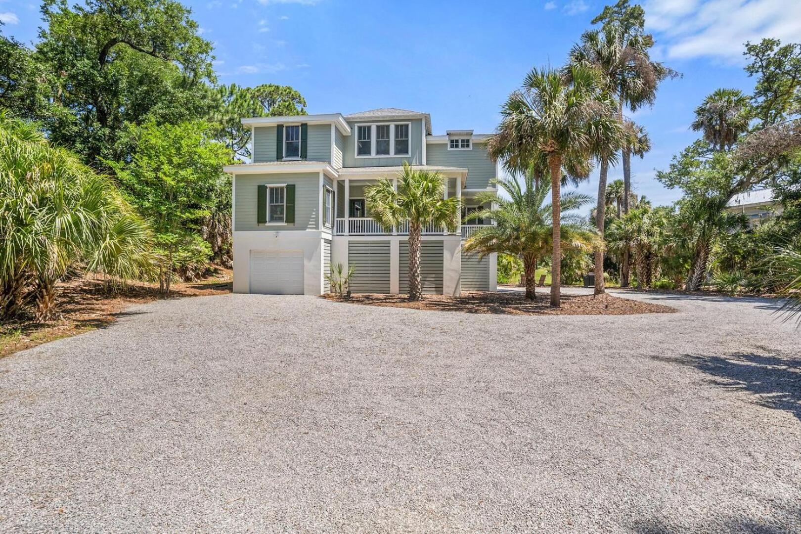 538 Remora Dr view 2