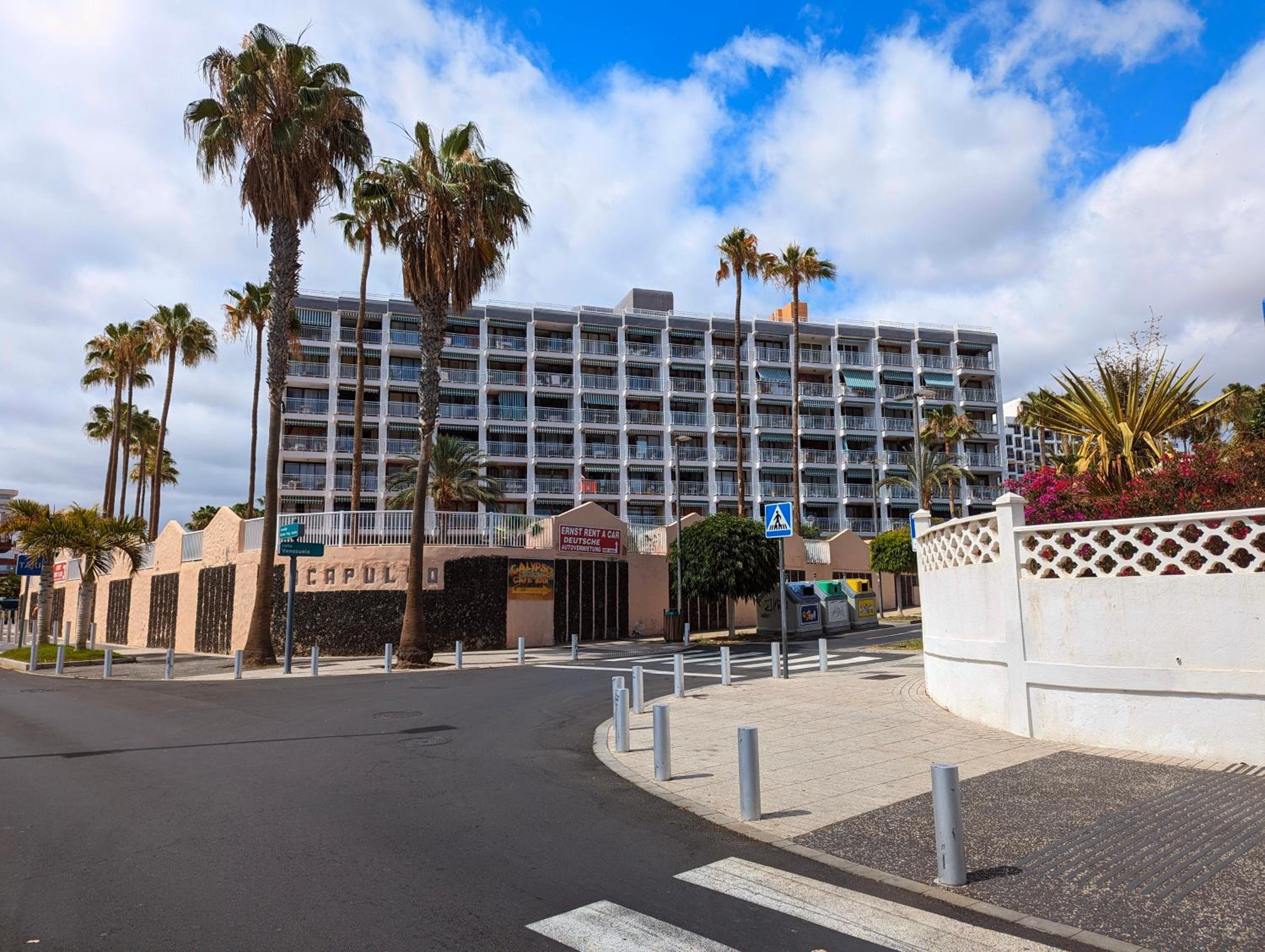 Apartament in Las Americas with ocean view