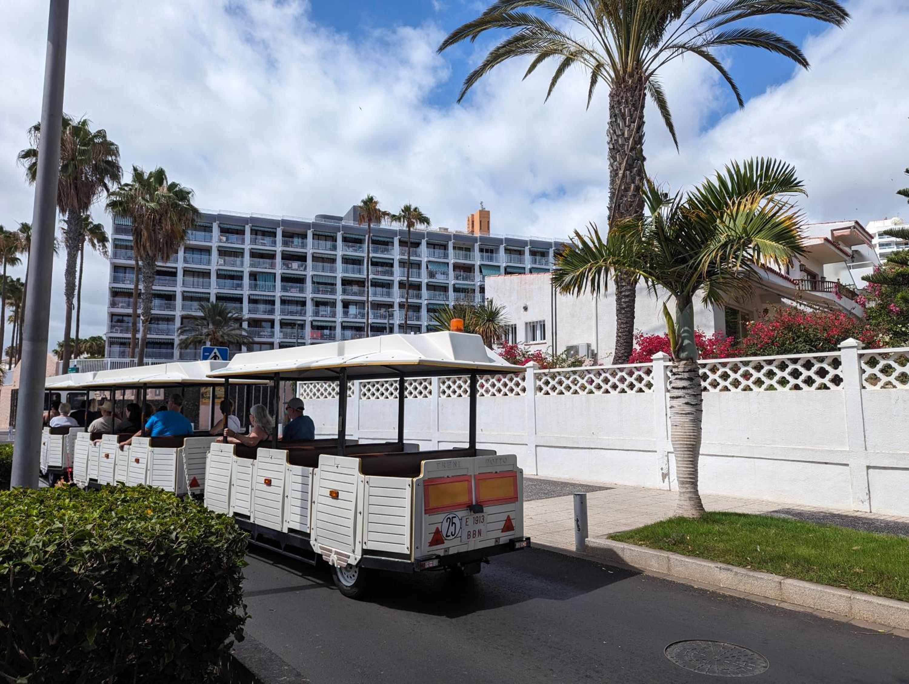 Apartament in Las Americas with ocean view