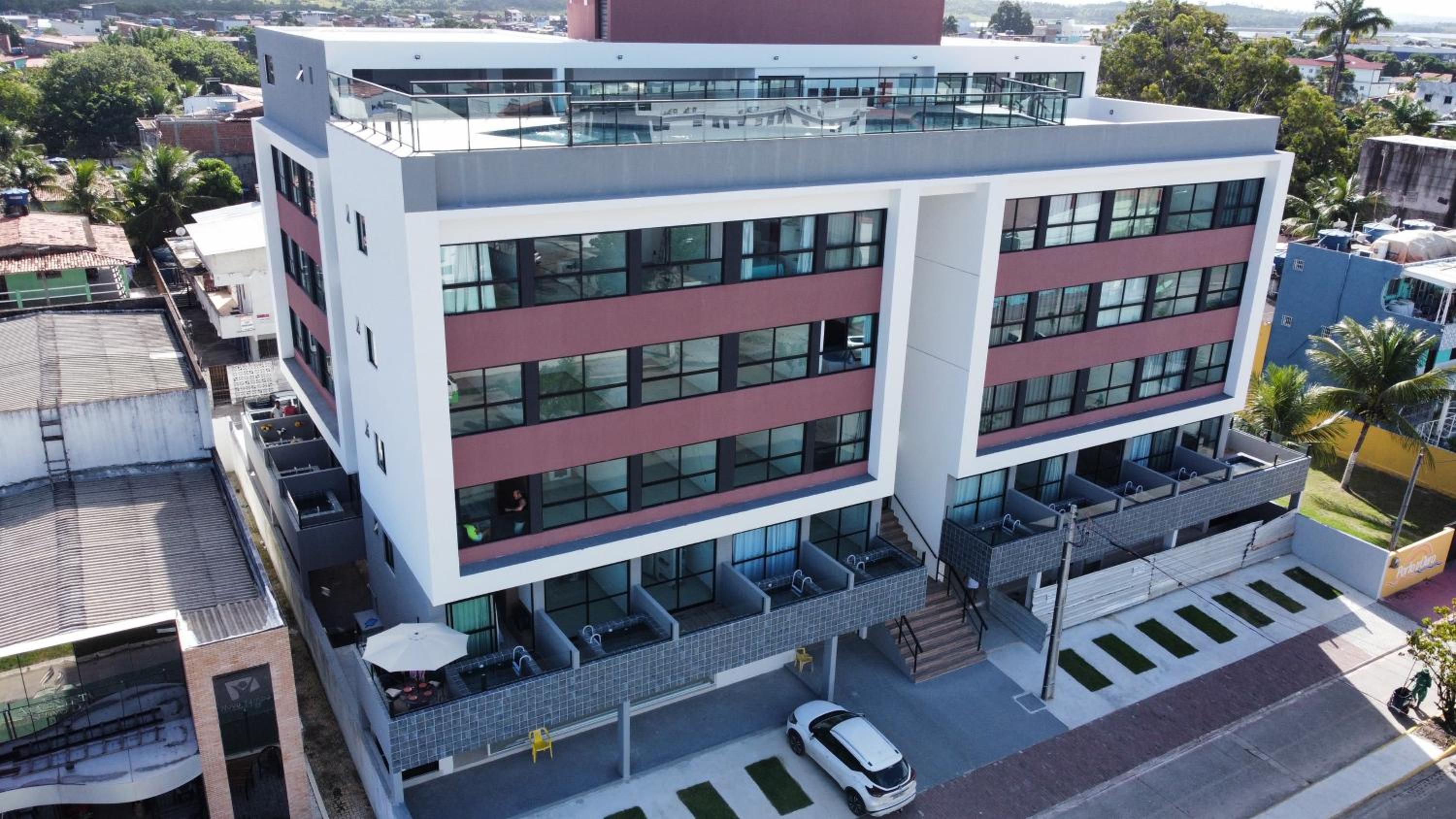 Apartment in the Center of Porto with Exclusive Pool