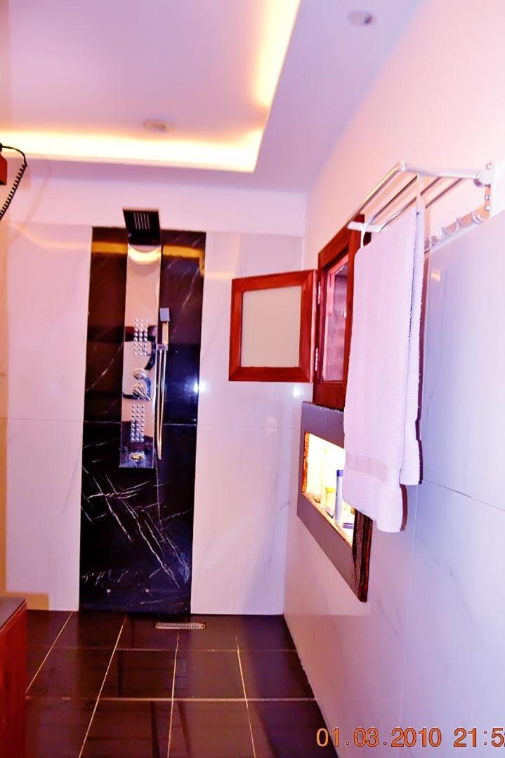 CafeStro KOLWEZI Bedroom OUAGADOUGOU