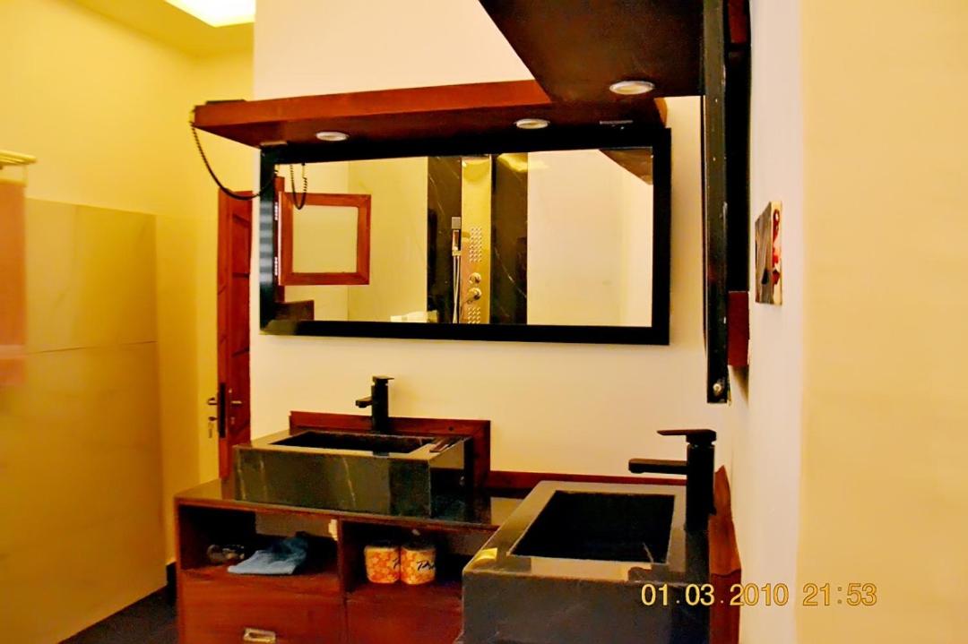 CafeStro KOLWEZI Bedroom OUAGADOUGOU