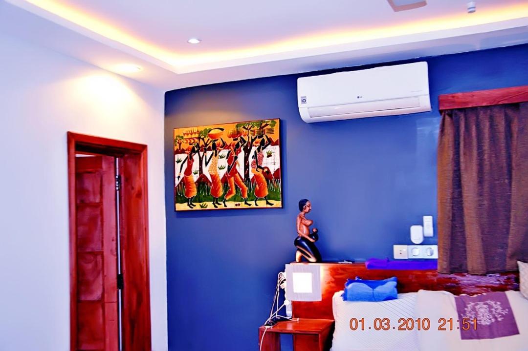 CafeStro KOLWEZI Bedroom OUAGADOUGOU