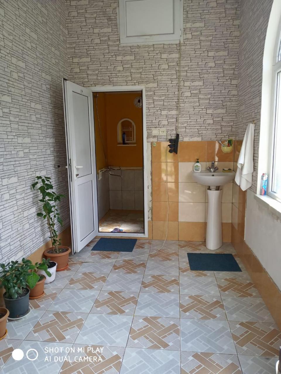 Laza guest house no1