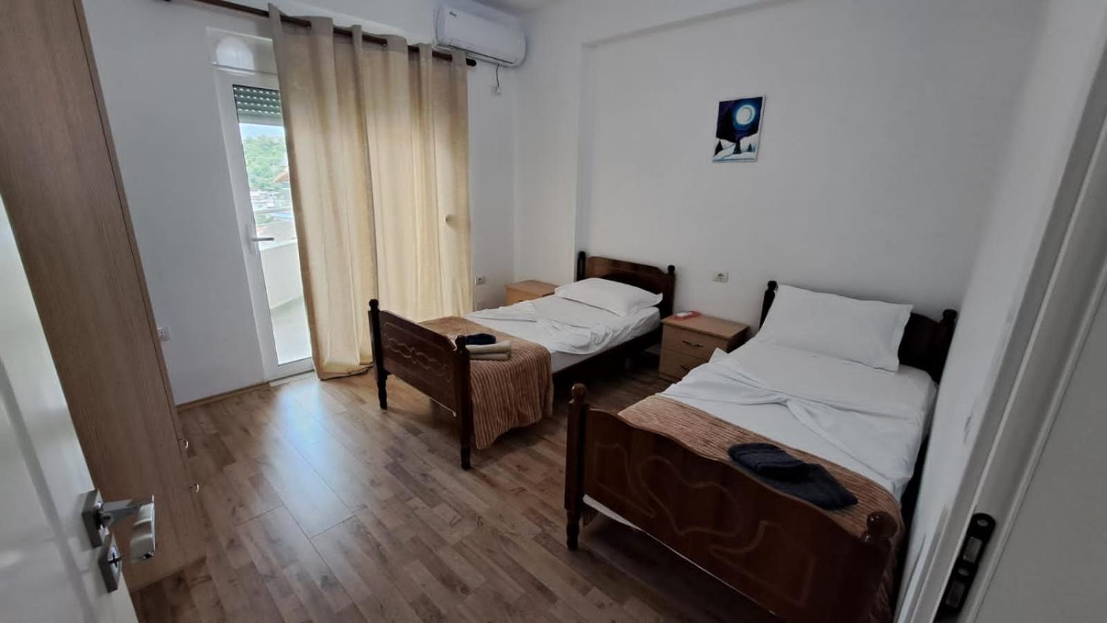 Gjirokastra apartment 360