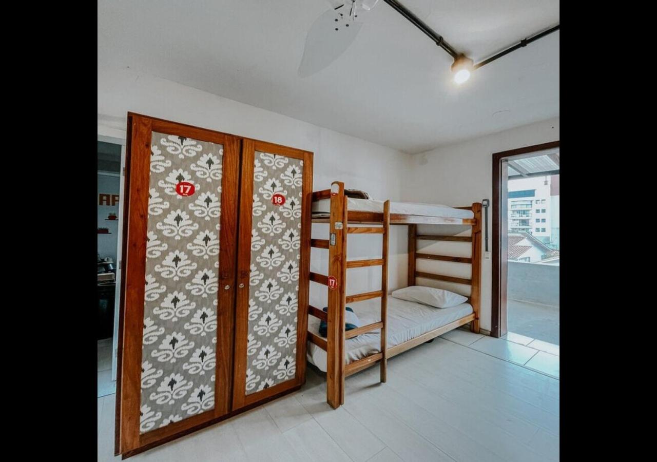 Pup Hostel SC