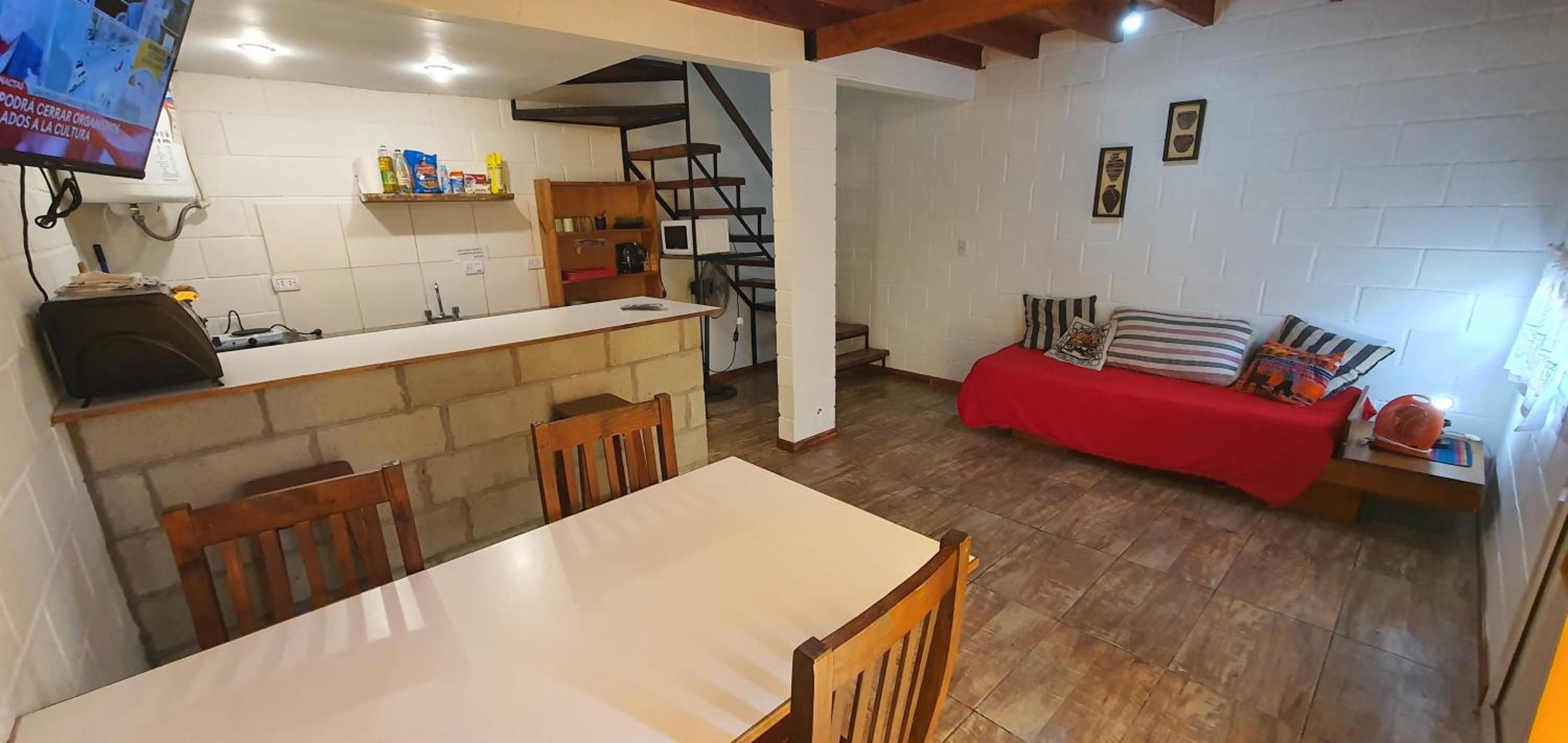 Duplex 2 hab. parrilla y cochera