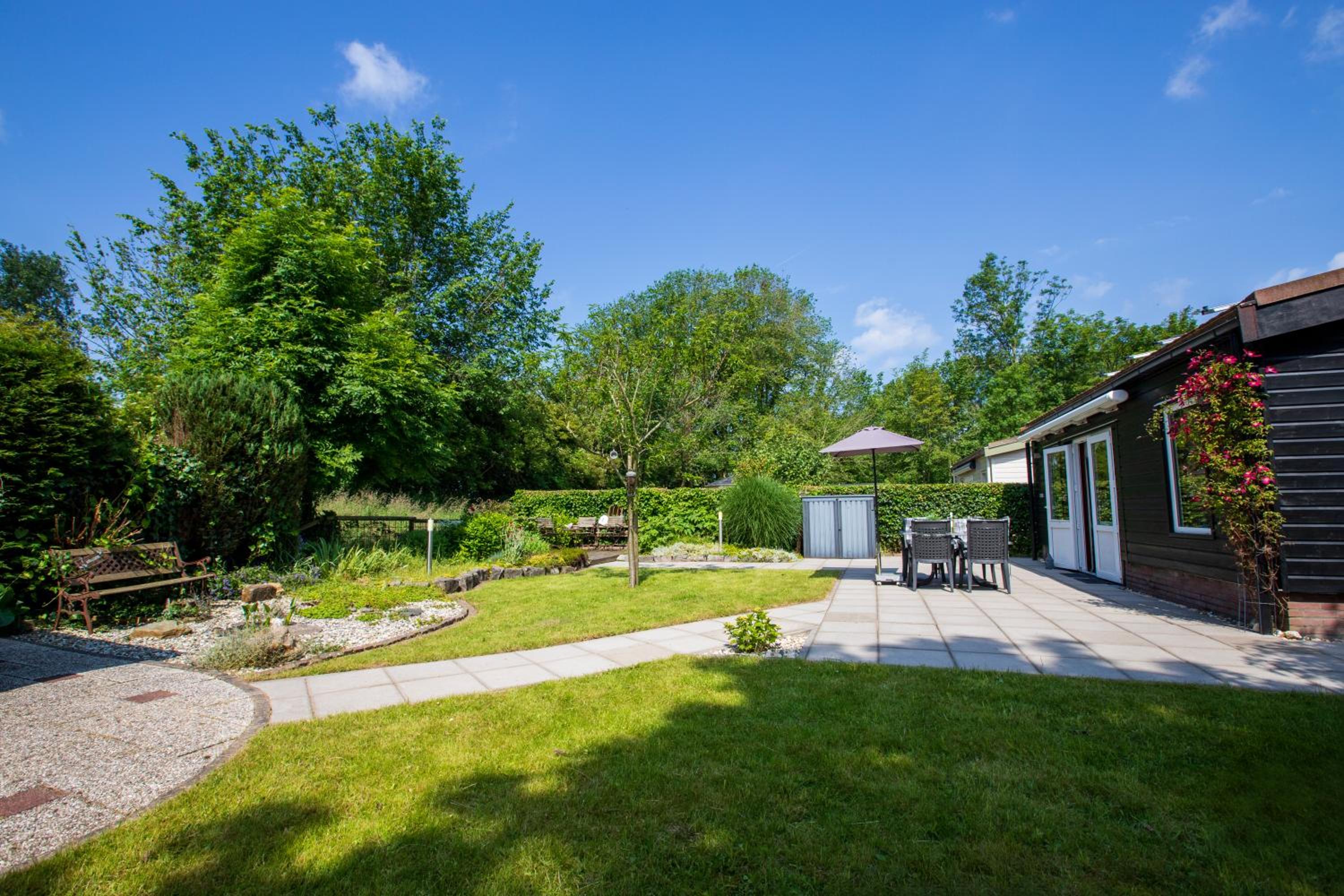 Jamies Cottage Warmenhuizen nu met airco view 2