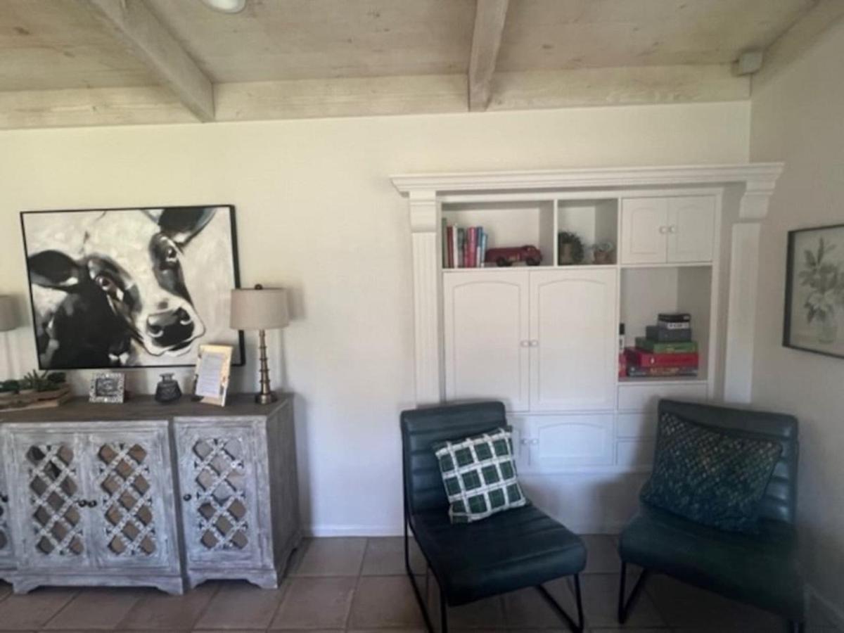 Backyard Wine Country Guest Cottage - Acorn Oaks view 4