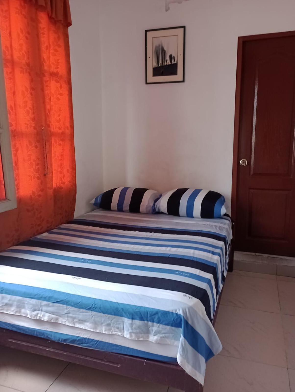 HOSTAl IMPERIO