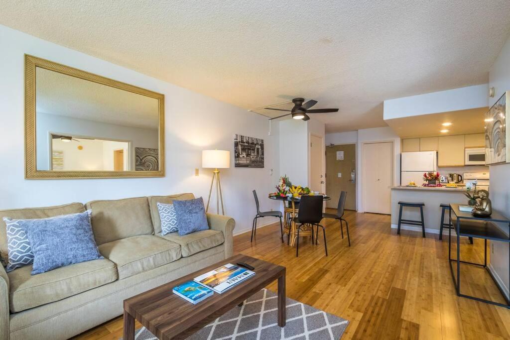 Signature Residences at Maui Banyan, Walk to Beach, Limited Offer view 5