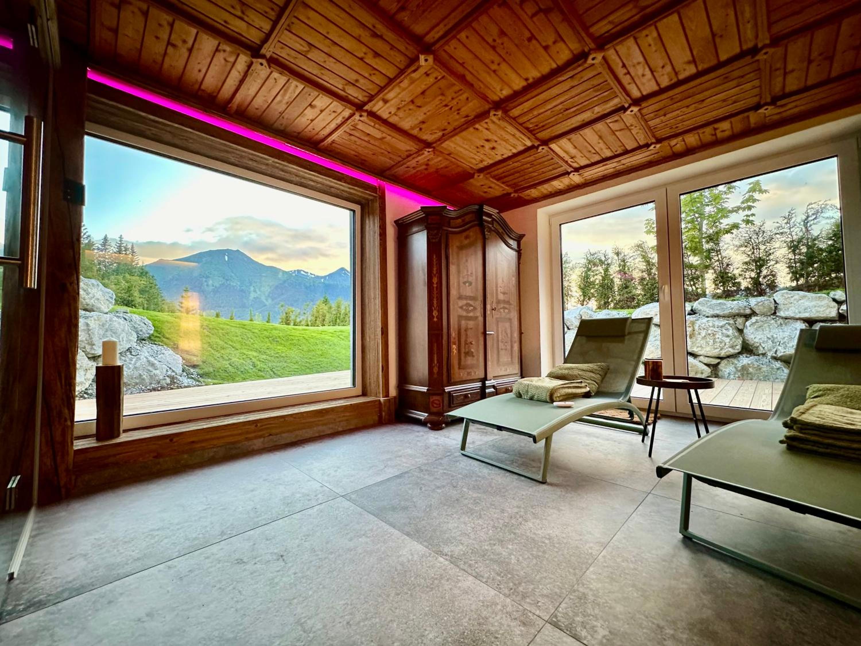 Edelweiss Lodge