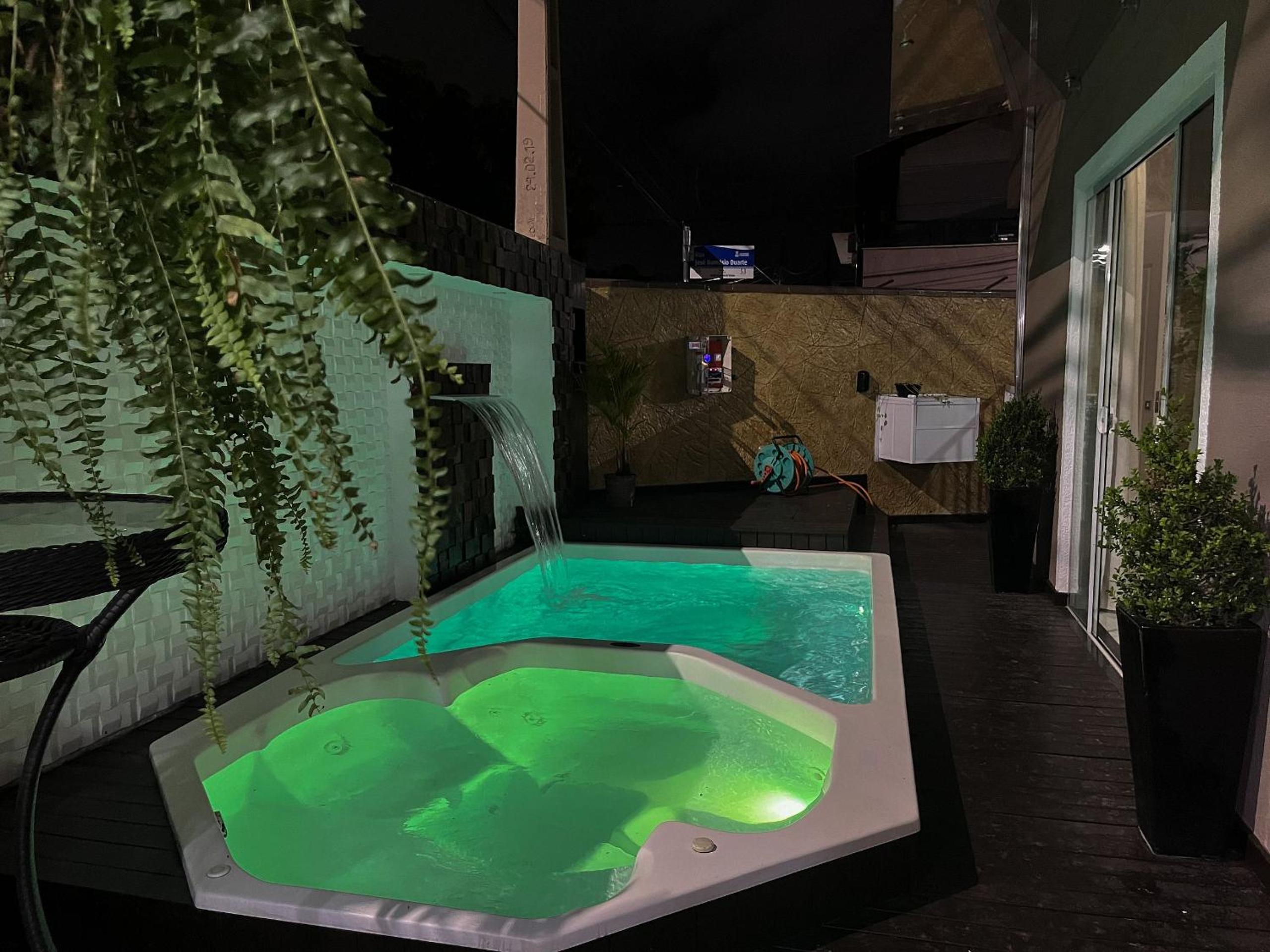 A Favorita Casa 15K Jacuzzi & Piscina BC
