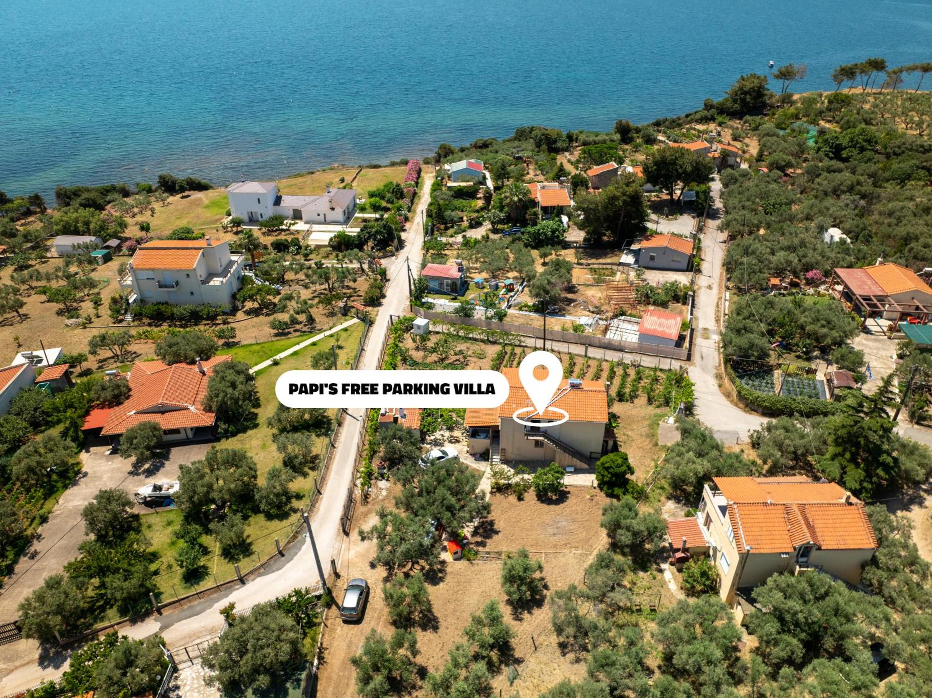 Papi's free parking Villa view 3