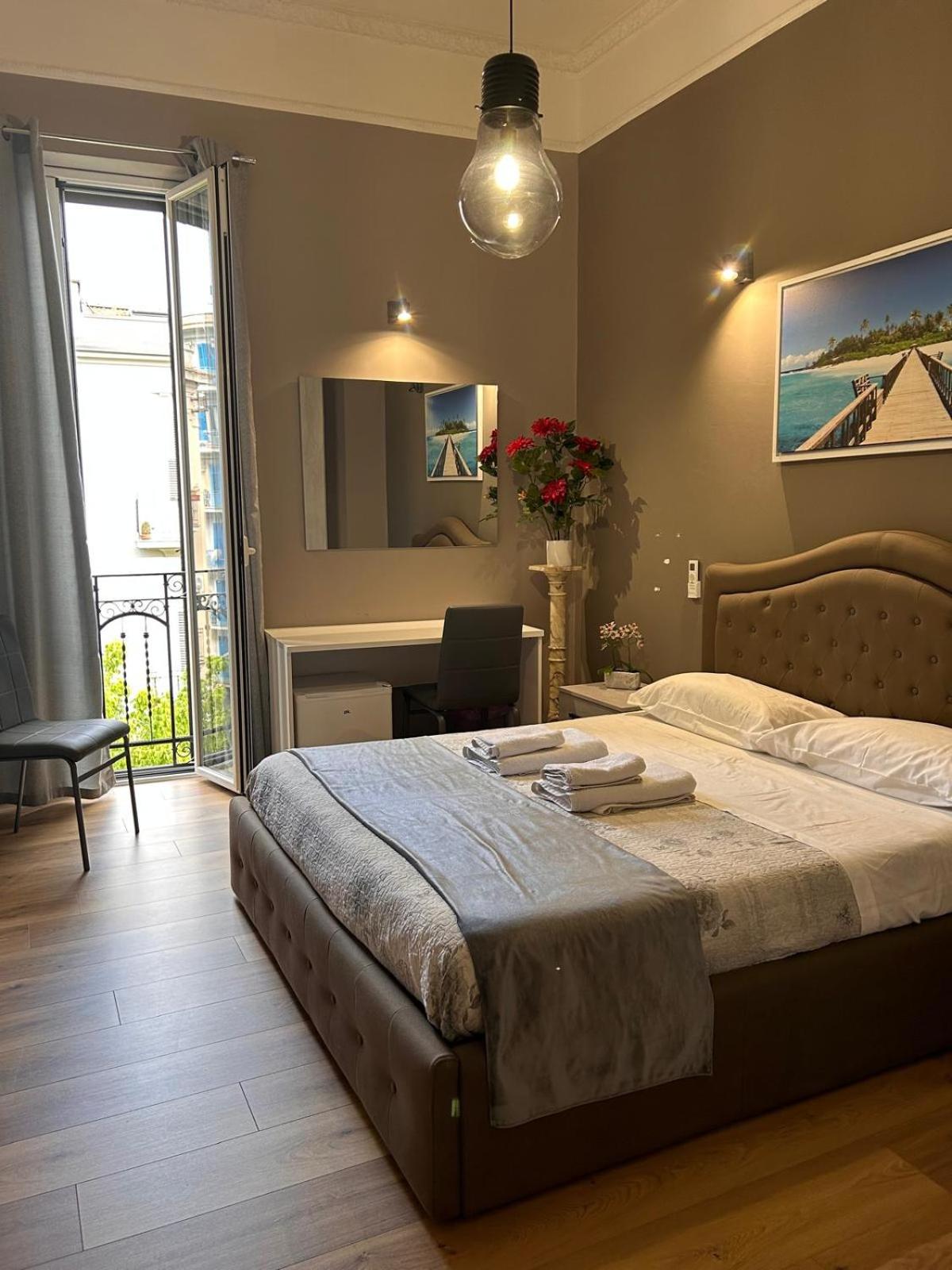 Emanuela Home en Palermo — hotel room