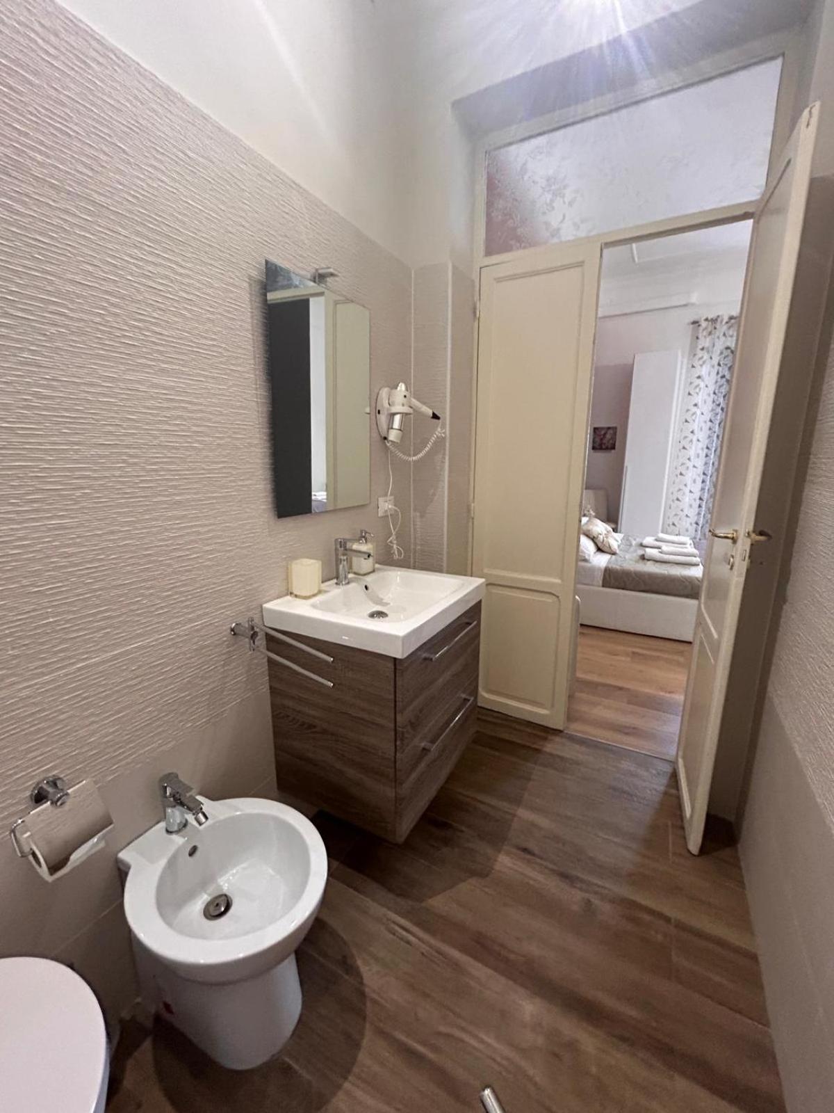 Emanuela Home en Palermo — bathroom