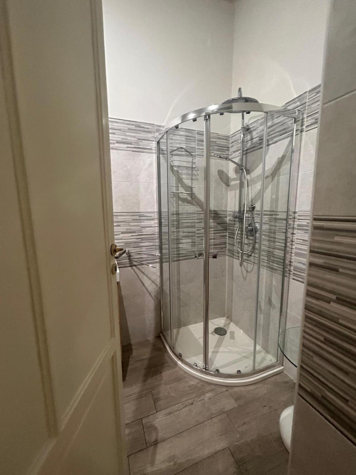 Emanuela Home en Palermo — bathroom