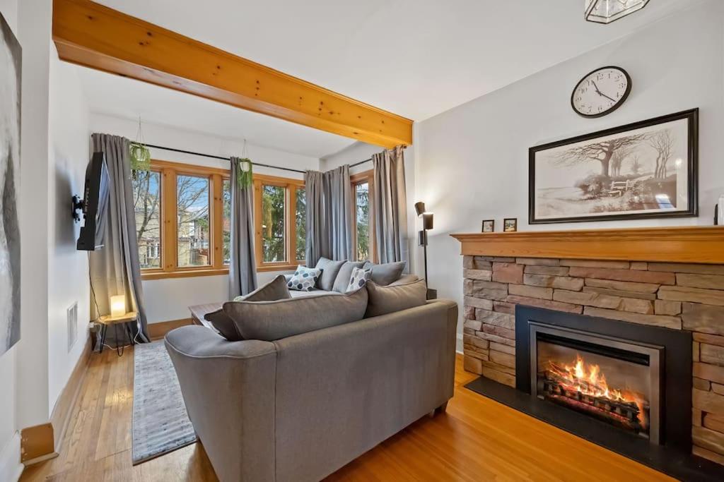 Picturesque & Serene Gem in Port Credit - Steps to Lake - Backyard