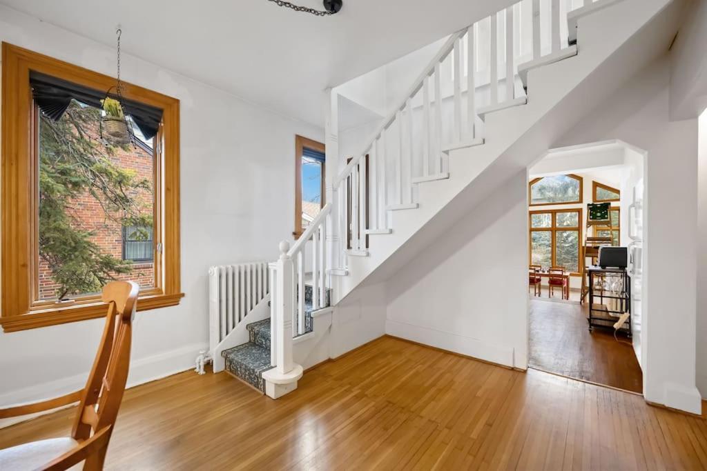 Picturesque & Serene Gem in Port Credit - Steps to Lake - Backyard