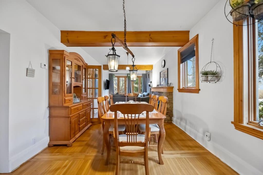 Picturesque & Serene Gem in Port Credit - Steps to Lake - Backyard