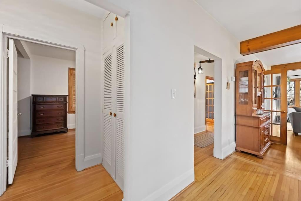 Picturesque & Serene Gem in Port Credit - Steps to Lake - Backyard