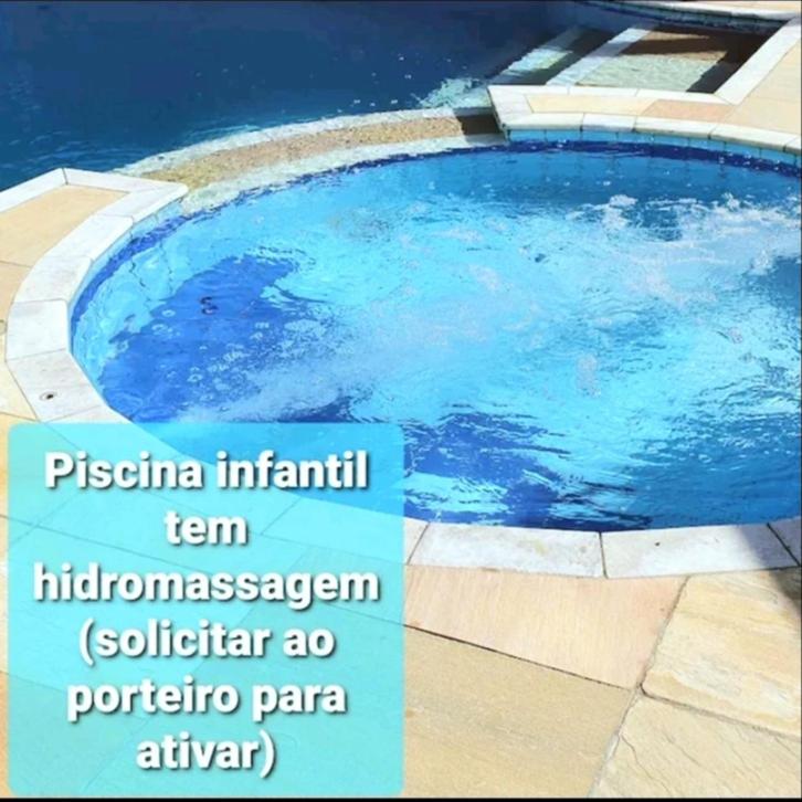 Flat em Juquehy - Condomínio com portaria e com piscina próximo praia