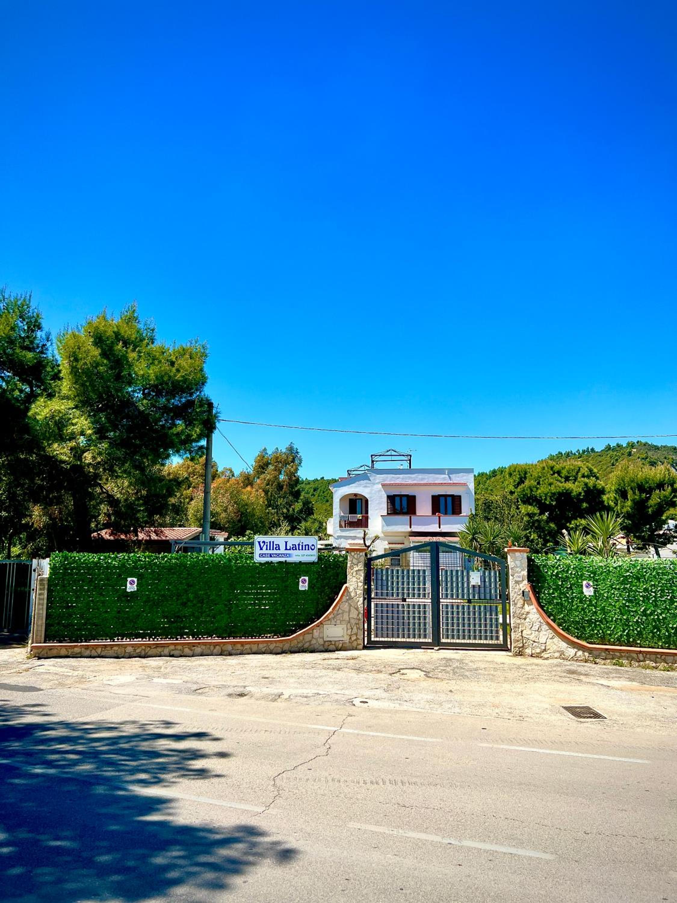 Villa Latino