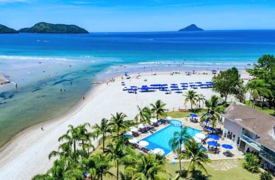 Flat em Juquehy - Condomínio com portaria e com piscina próximo praia