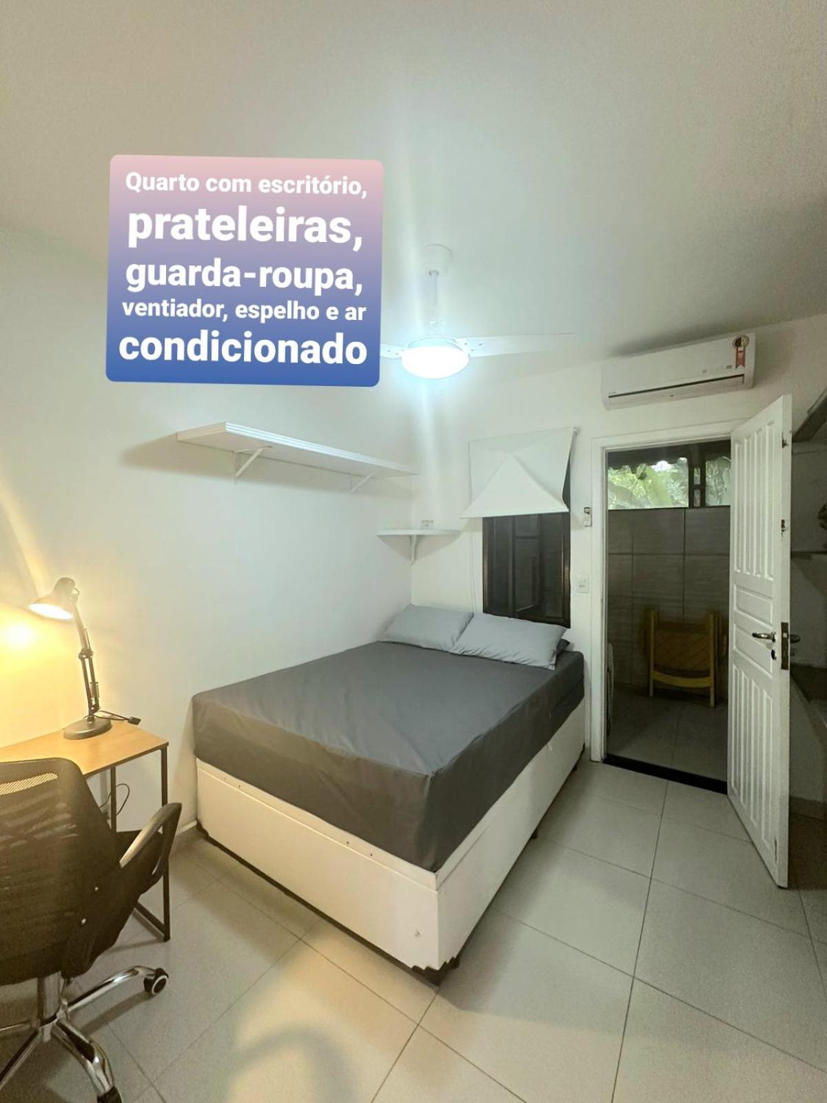 Flat em Juquehy - Condomínio com portaria e com piscina próximo praia
