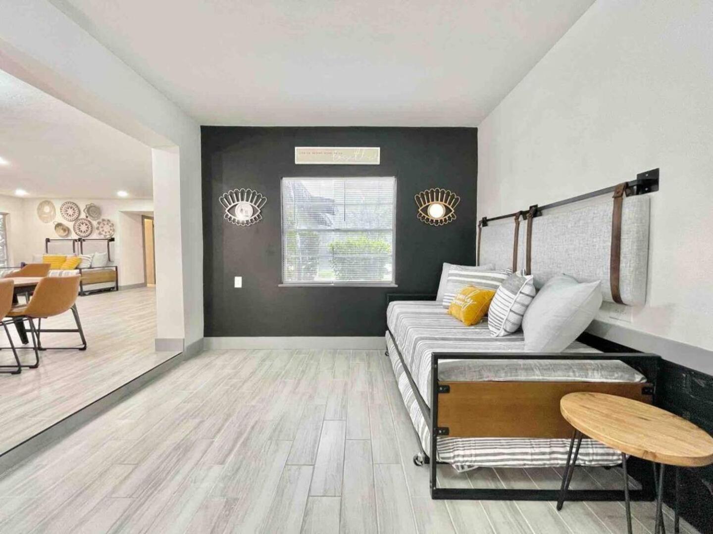 Family 3br Orlando Retreat Kitchen & Wi-fi
