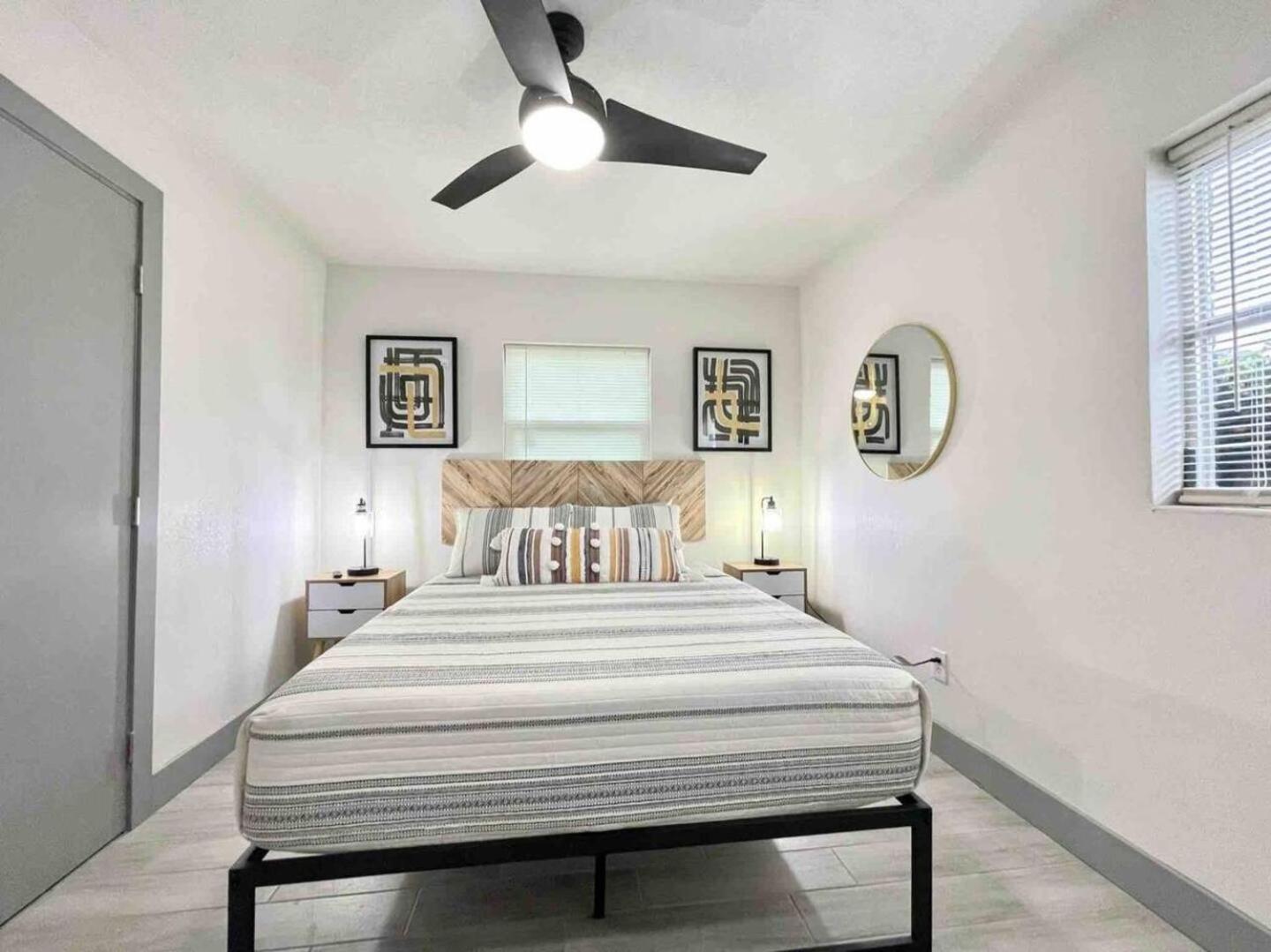Family 3br Orlando Retreat Kitchen & Wi-fi